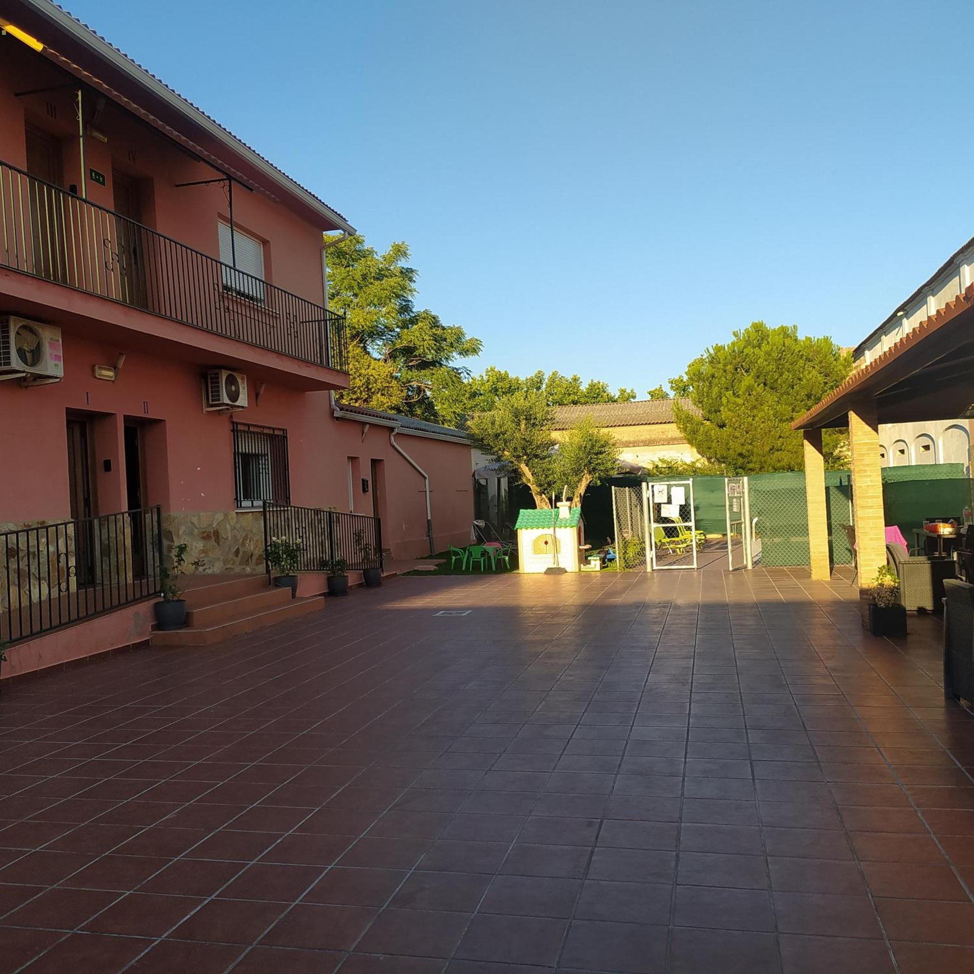 Apartamentos Turisticos Domus Aquae Merida Exterior photo